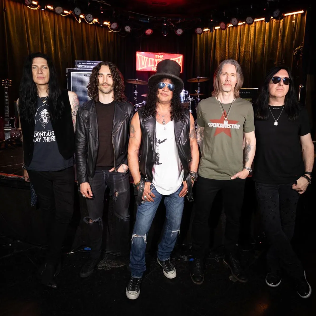 Slash featuring Myles Kennedy and The Conspirators